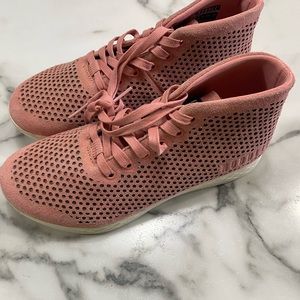 Size 10 blush white suede trainer shoes Nobull for women